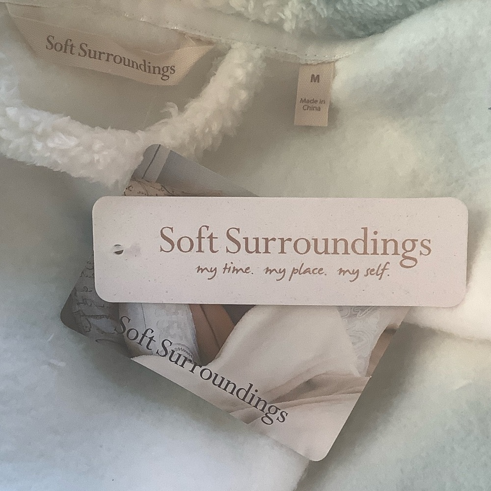 Soft Surroundings Astor Blue and Ecru/White Plush Robe - Picture 3 of 4
